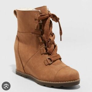 Universal Thread Cognac wedge boots, 7W